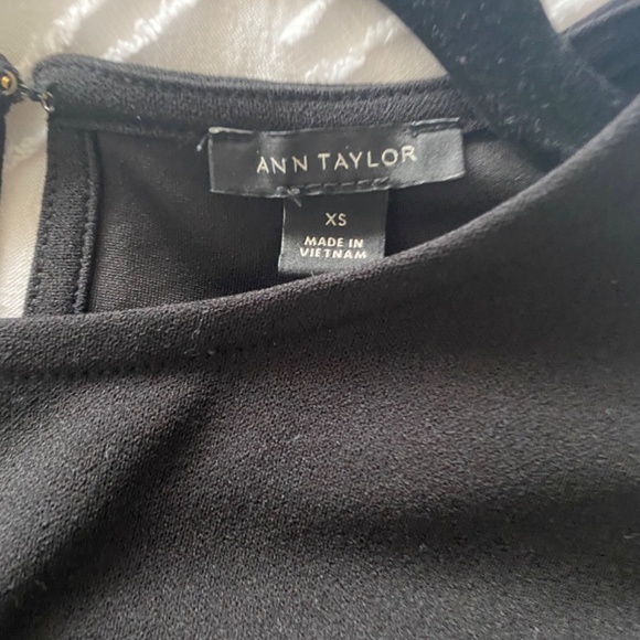 Ann Taylor Blouse - Picture 3 of 4